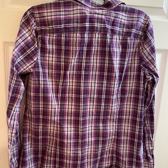 Ladies St. John’s Bay Shirt - Picture 10 of 10